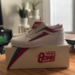 Vans X David Bowie “Aladdin Sane” Old Skool